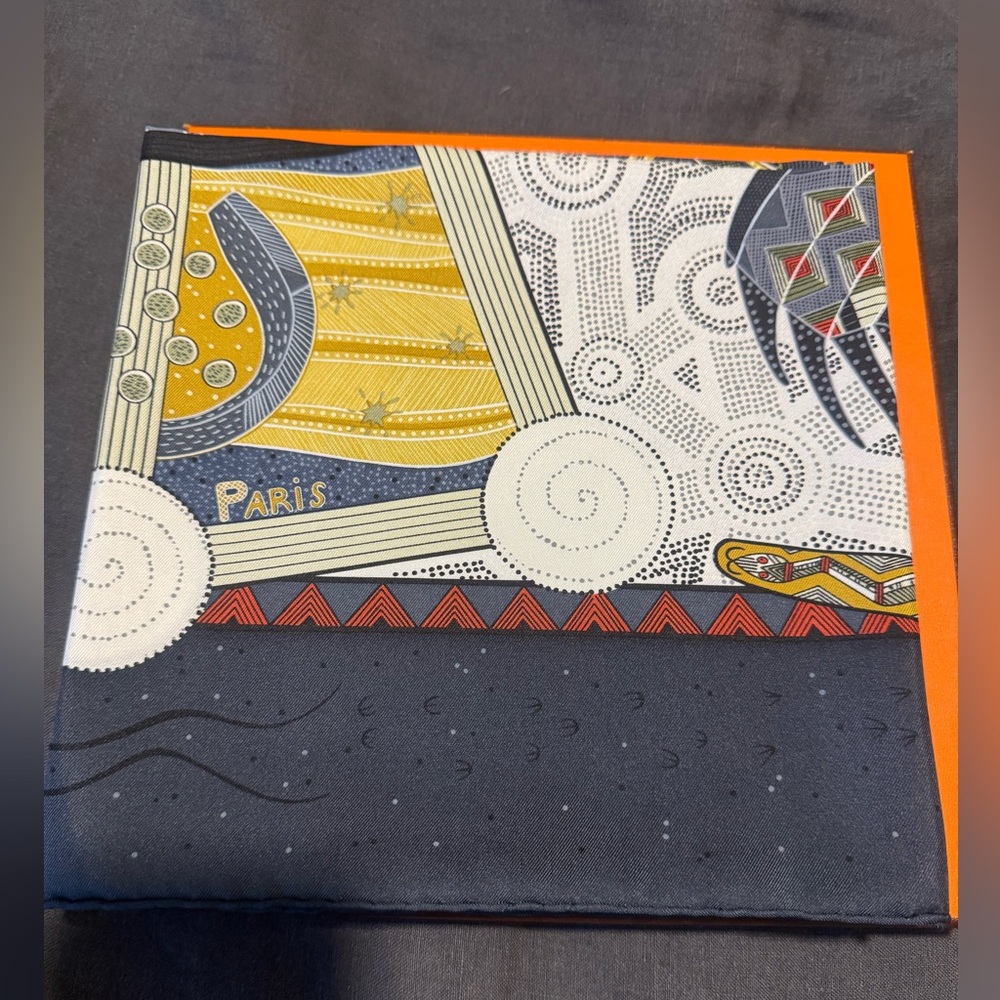 Hermes iconic scarf, designed by Zoé Pauwels with box